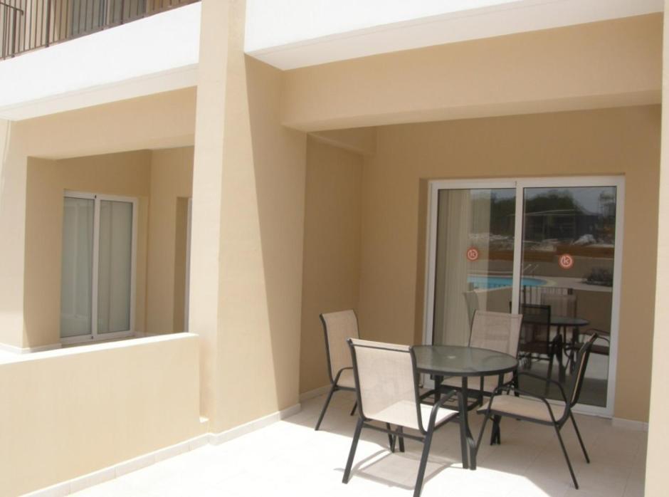 Kronos Holiday Apartments Paralimni Værelse billede