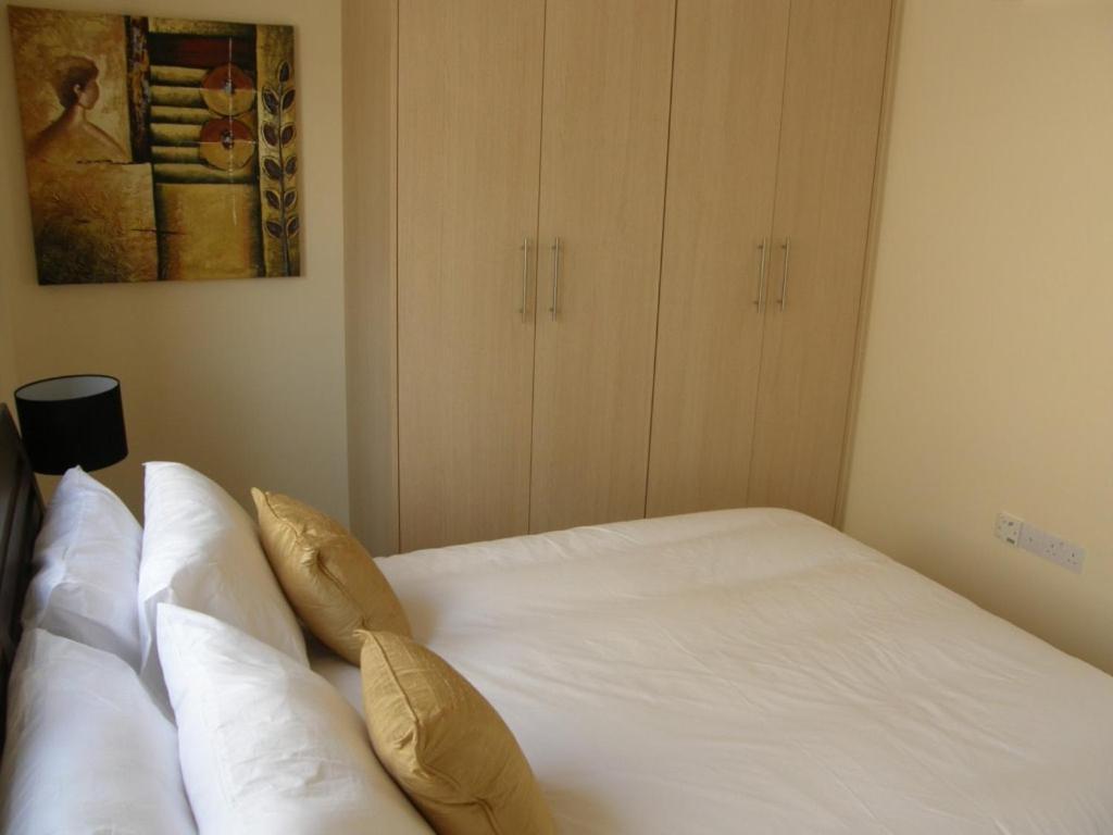 Kronos Holiday Apartments Paralimni Værelse billede